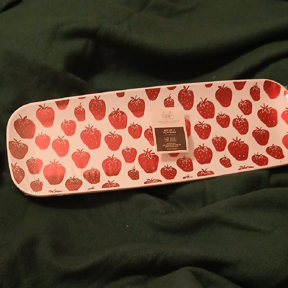 Strawberry Patterned Rectangular Serving Platter - Picture 2 of 4